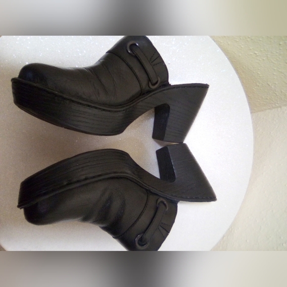 Born Black Leather Slip-On Loafers Classic Comfort - Picture 6 of 11